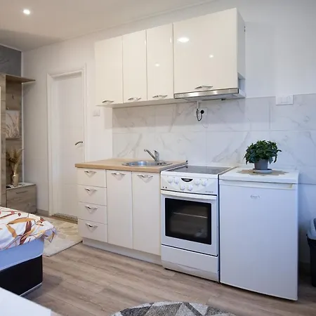 Solar * Требинье